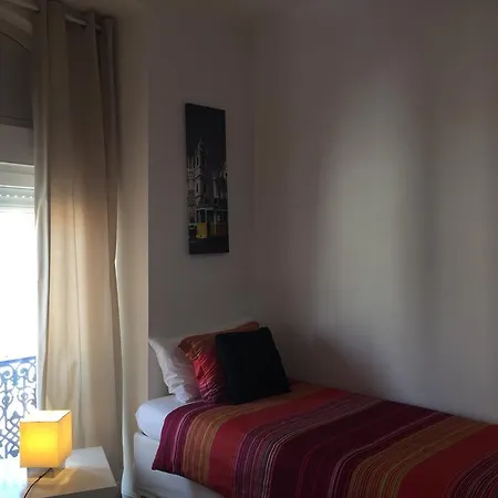 现代孔德巴朗斯斯公寓 Lisboa