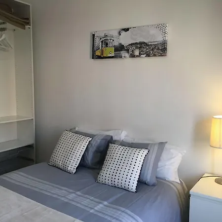 Modern Conde Barao - Sss リスボン