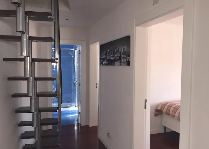 Modern Conde Barão - Sss Lisboa